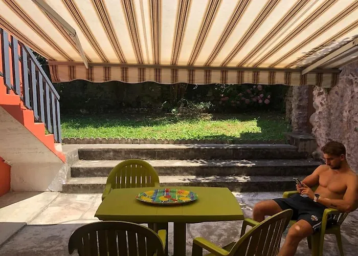 Joli Appartement Avec Terrasse Et Jardin - Vue Sur Montagne